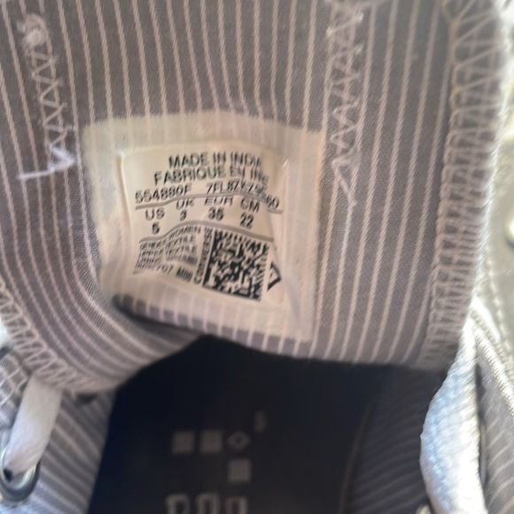 Converse ⭐️ - Picture 3 of 6